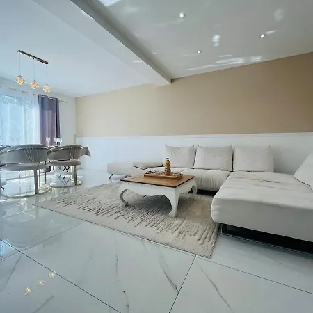 Hébergement de vacances Casa Contemporaine *
